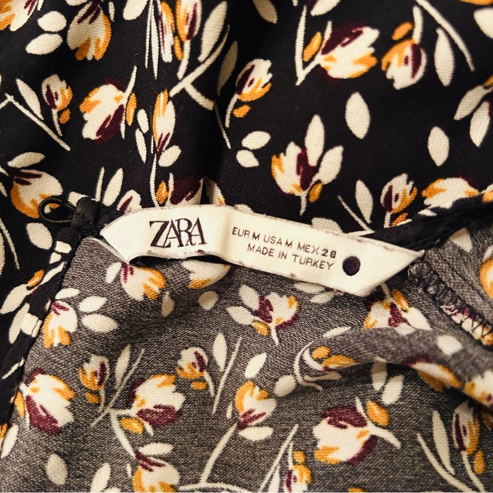 Zara Black and Yellow Floral Oversized Babydoll Dress in Size Medium - Picture 4 of 6